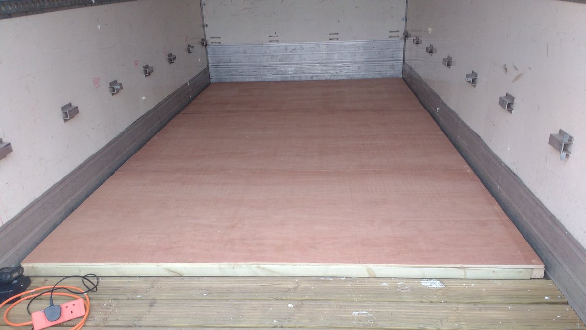 Floor insulation